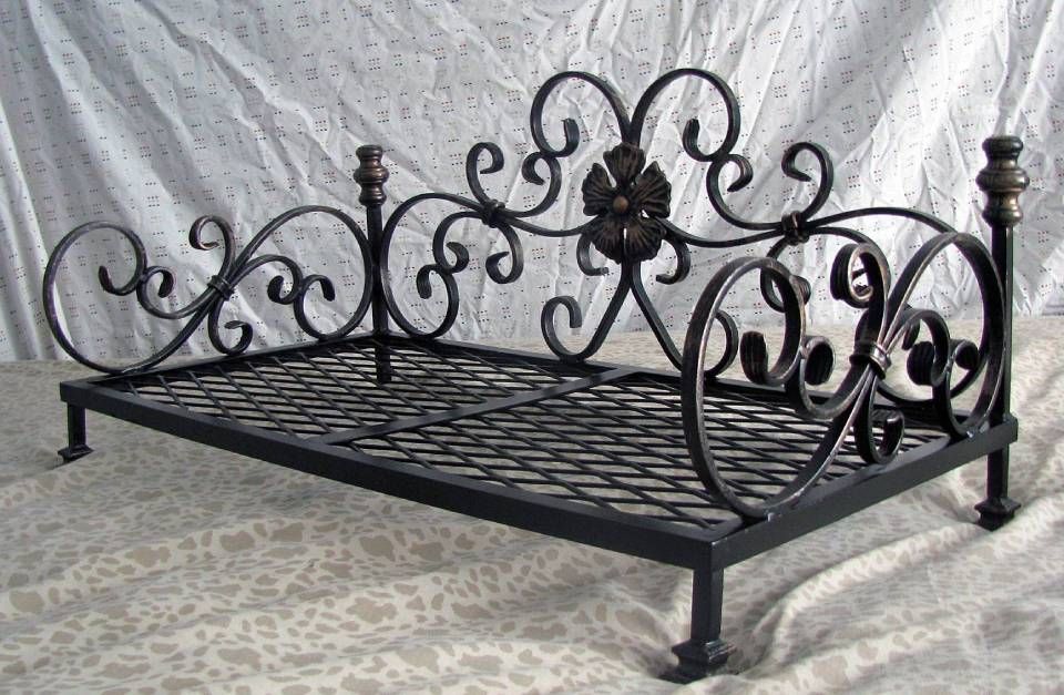 side view of iron pet bed
